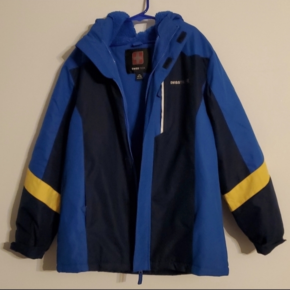 Winter Coat size 10-12 - Picture 10 of 11